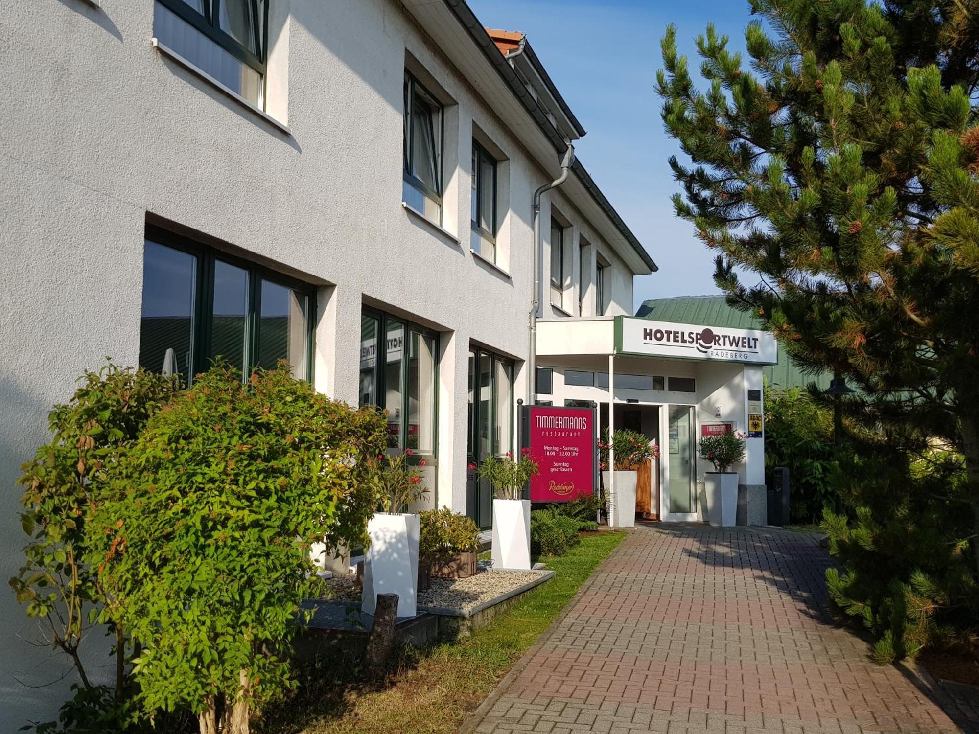 Hotel Sportwelt Radeberg Ngoại thất bức ảnh