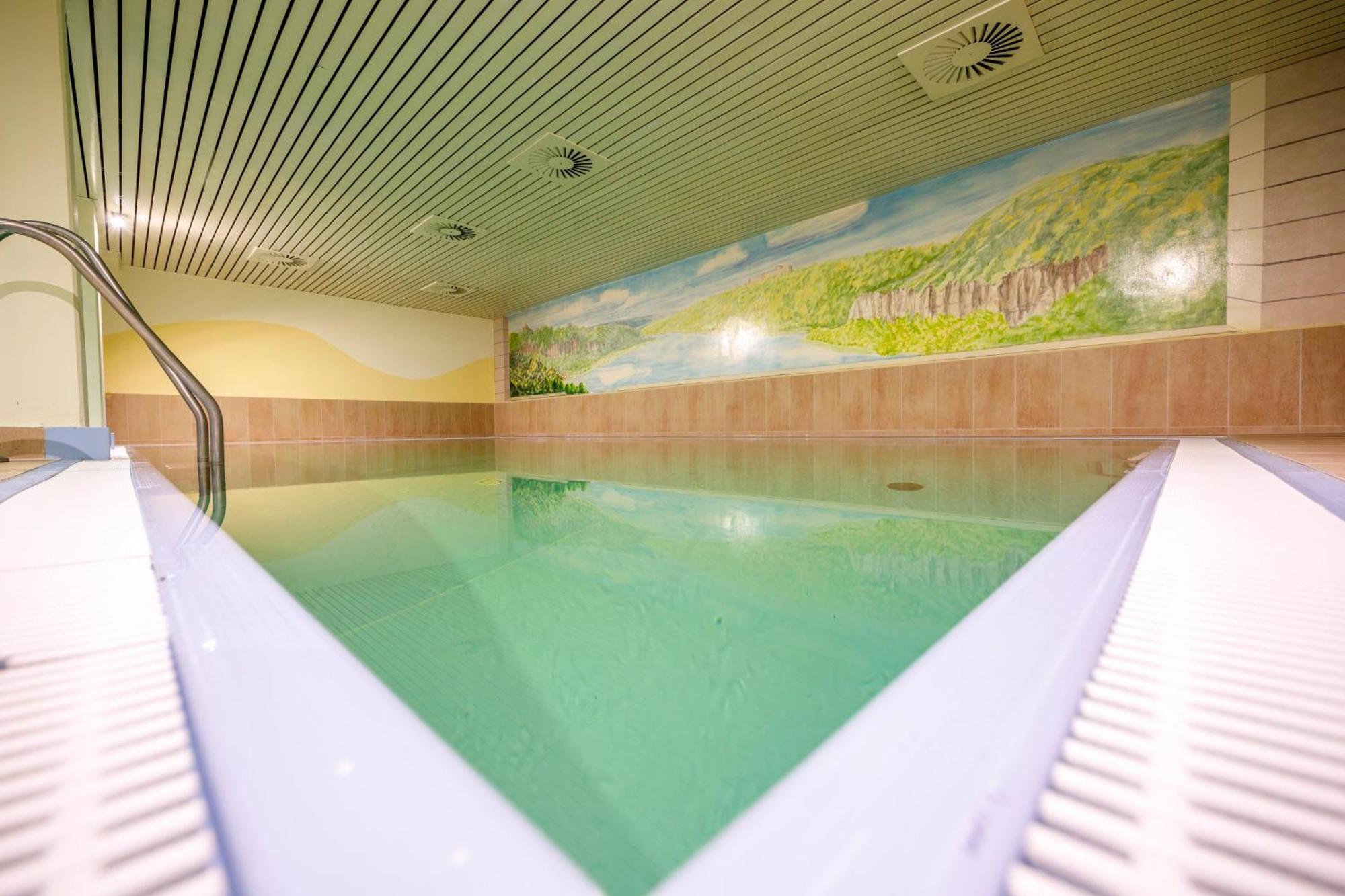 Hotel Sportwelt Radeberg Ngoại thất bức ảnh