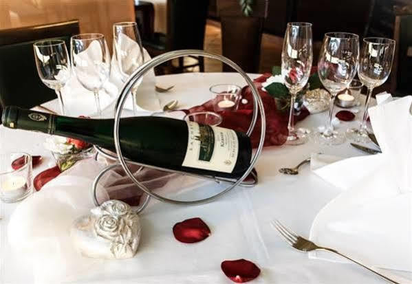 Hotel Sportwelt Radeberg Ngoại thất bức ảnh