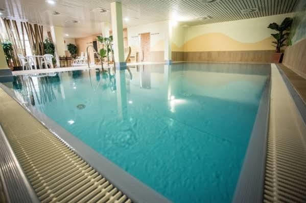 Hotel Sportwelt Radeberg Ngoại thất bức ảnh