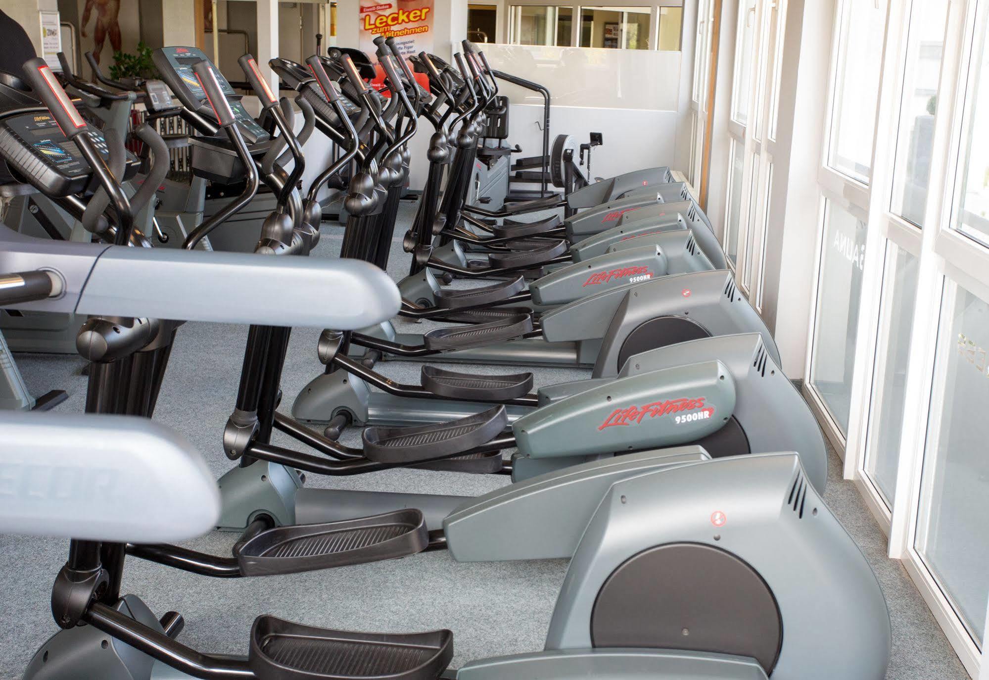 Hotel Sportwelt Radeberg Ngoại thất bức ảnh