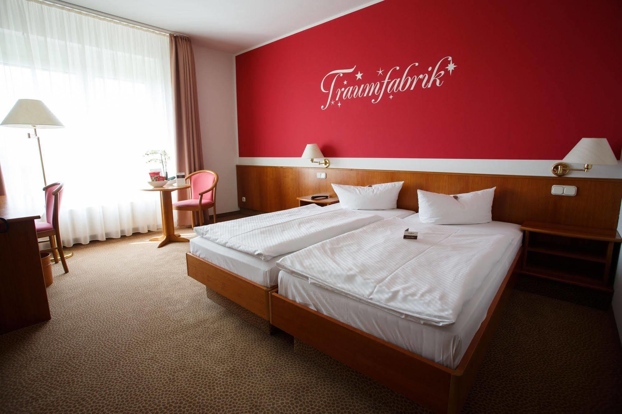 Hotel Sportwelt Radeberg Ngoại thất bức ảnh