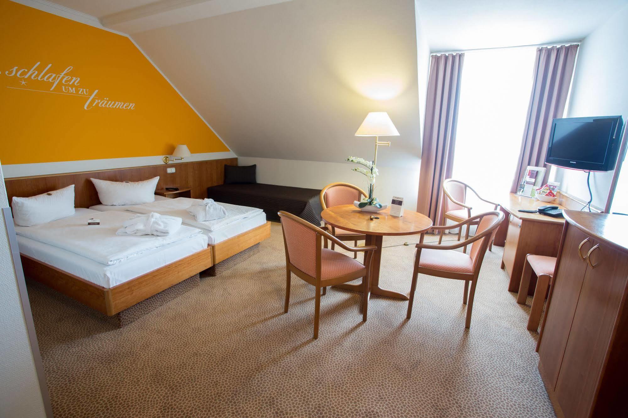 Hotel Sportwelt Radeberg Ngoại thất bức ảnh