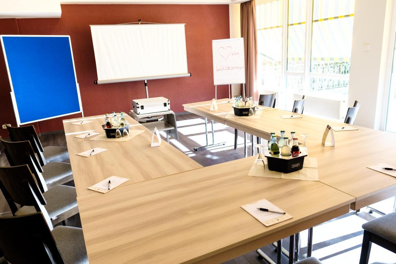 Hotel Sportwelt Radeberg Ngoại thất bức ảnh