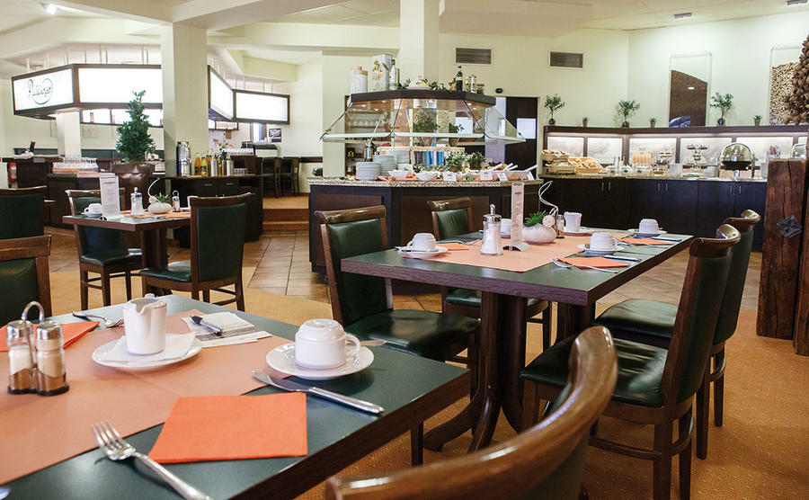 Hotel Sportwelt Radeberg Ngoại thất bức ảnh