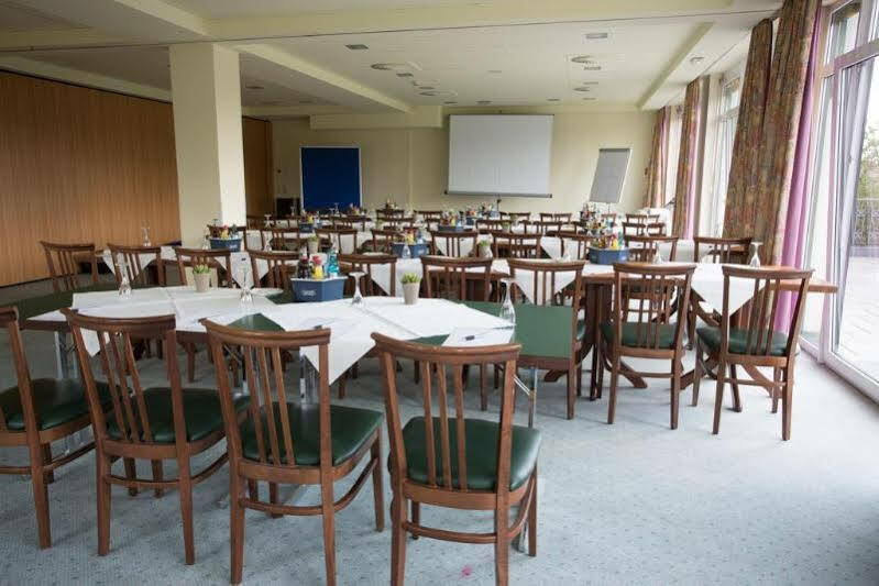Hotel Sportwelt Radeberg Ngoại thất bức ảnh
