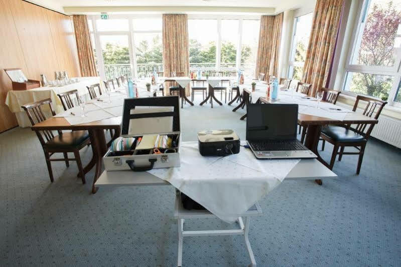 Hotel Sportwelt Radeberg Ngoại thất bức ảnh
